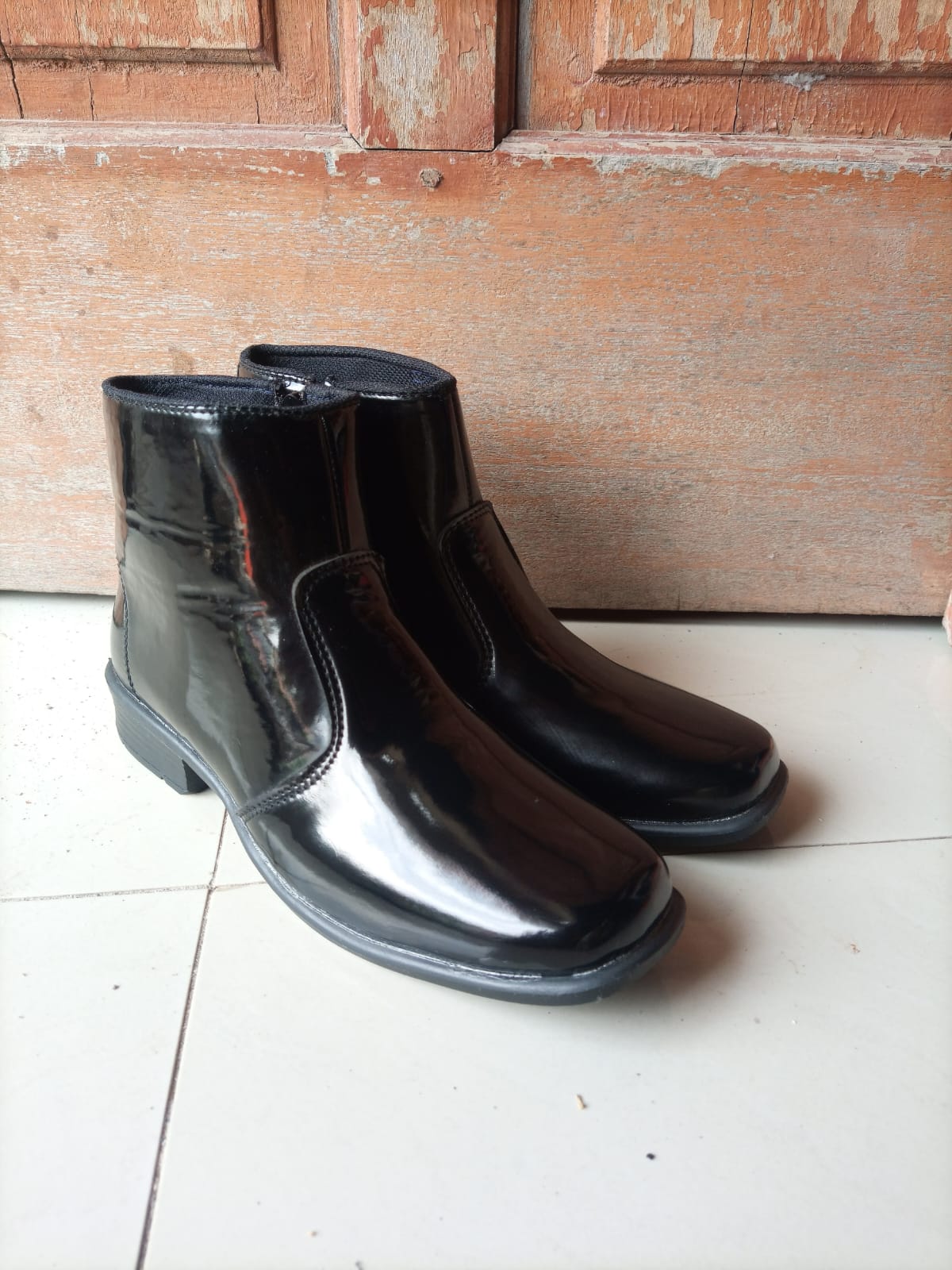 Sepatu PDH